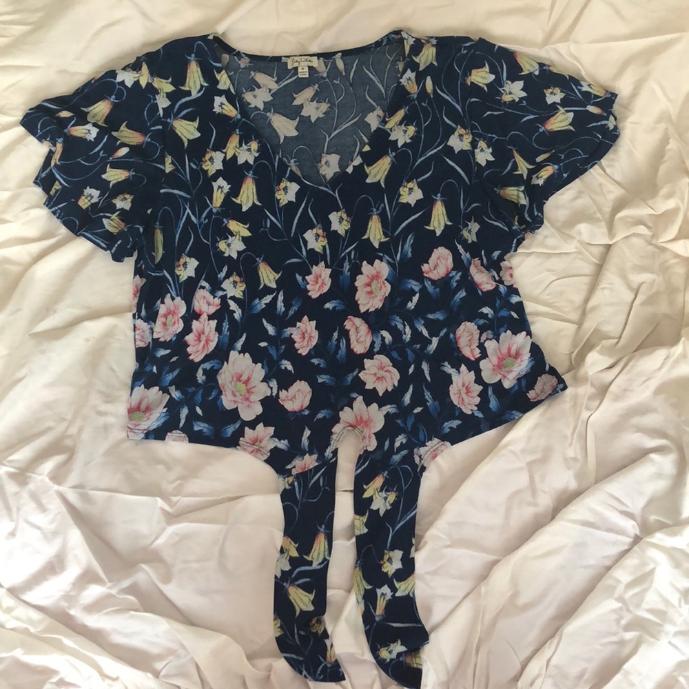 Short Sleeve Floral Blouse